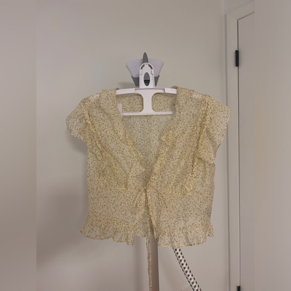 HM ruffle-trimmed blouse - Picture 5 of 5